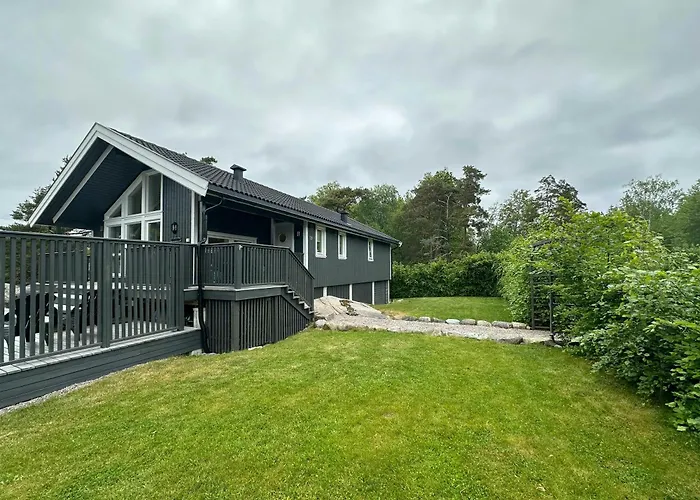 Modern With A Short Walk To The Sea *